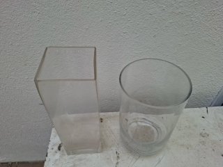 Jarrón Decorativo Cristal con Piñas y Canela