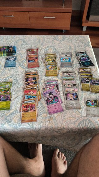 Conjunto di carte Pokémon riserva.