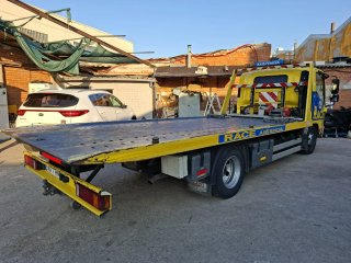 Isuzu NPR 2013