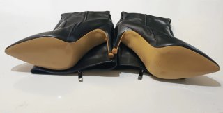 Botas altas de tacón negras