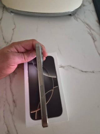 iPhone 16 Pro 128GB + iWatch SE + AirPods Pro 2