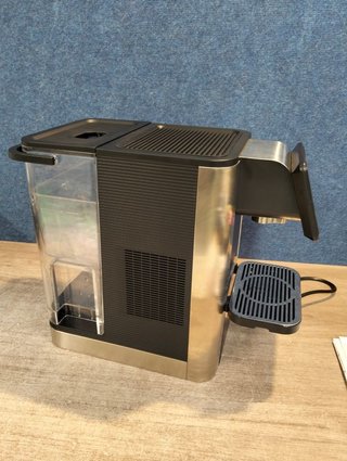 Dispensador instantáneo de agua caliente y fría