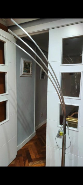Lámpara de pie LED curva moderna