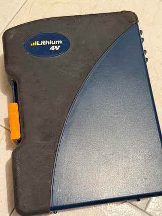 Atornillador Ryobi 4V Lithium con maletín