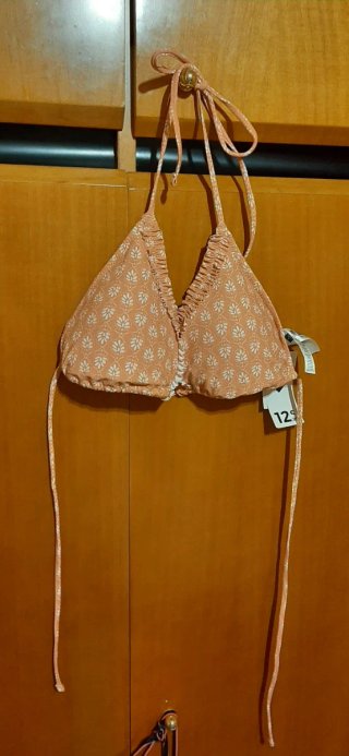 Top bikini naranja estampado sin estrenar talla 42