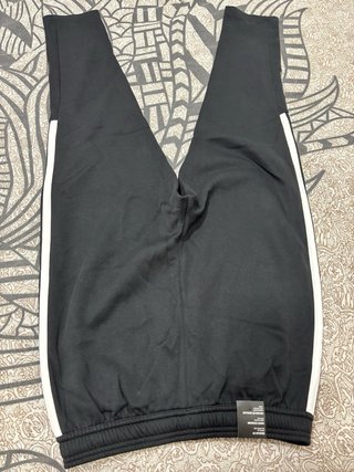 Pantalón Adidas Negro