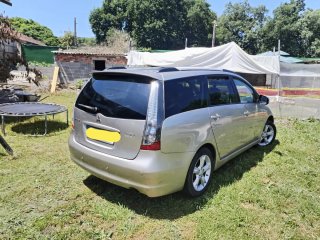 Mitsubishi Grandis