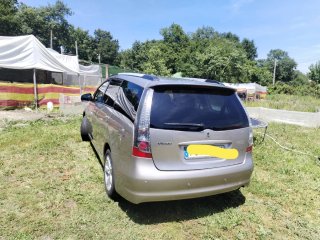 Mitsubishi Grandis