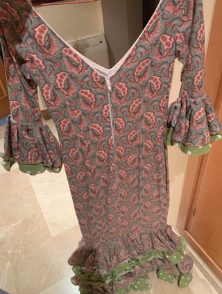 Traje Flamenca Verde con Volantes