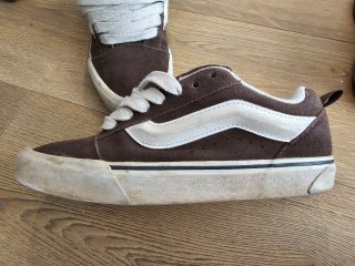 4 Zapatillas Talla 42