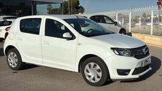 Dacia Sandero 2015