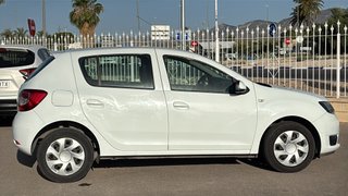 Dacia Sandero 2015