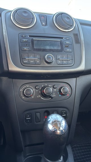 Dacia Sandero 2015