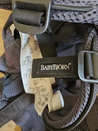 Mochila portabebés BabyBjörn gris