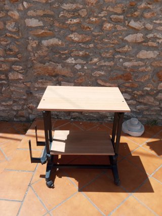 Mesa escritorio ordenador con ruedas