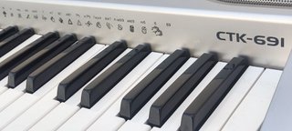Teclado Casio CTK-691 de 61 Teclas Sensibles