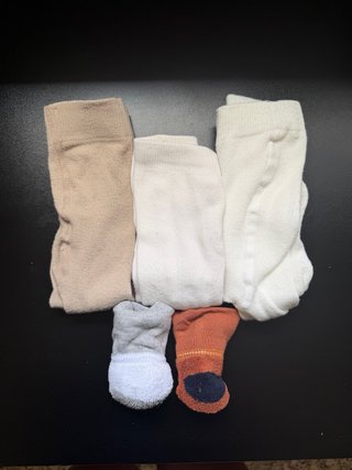 Lote medias y calcetines bebé. Talla 0-3 meses