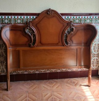 Cabezal de madera para cama de 135 cm