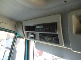 Iveco EUROCARGO ML120 E25-CAMIONES FURGONES