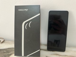 Samsung Galaxy Z Flip 7