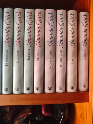 Colección libros Amanda Quick tapa dura