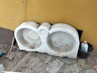 Pileta doble de mármol antigua