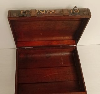 BAÚL O MALETIN DECORATIVO DE ESTILO VINTAGE