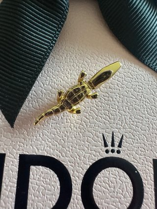 Charm ciondolo coccodrillo oro blu