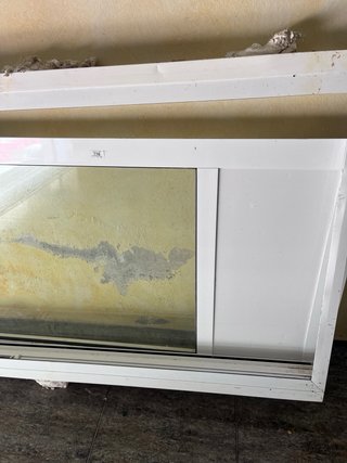Puerta aluminio con persiana