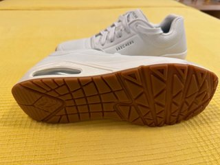 Skechers Uno - Stand On Air Blancas talla 42,5