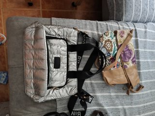 Bolso plateado y multicolor mujer 20€ los cuatro