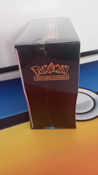 Caja ETB Megaevolucion Lucario cartas Pokemon