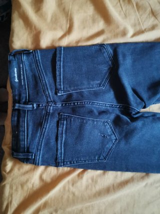 Pantalones vaqueros mom slim negros Stradivarius