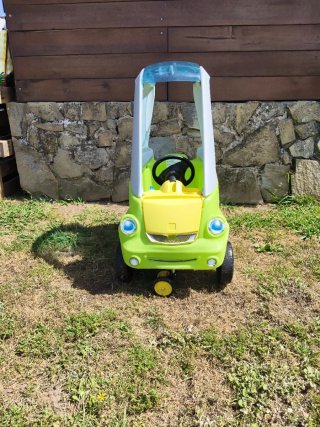 Coche de juguete para niños