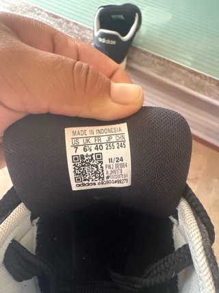 Zapatillas Adidas Grand Court Negras y Blancas