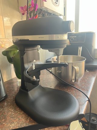 Batidora KitchenAid Artisan 6.6L Negra