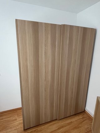 Armario puertas correderas madera