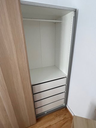 Armario puertas correderas madera