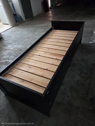 Cama nido de tela y madera