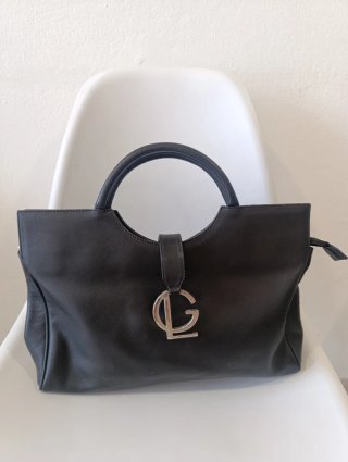 Bolso de cuero Guy Laroche negro
