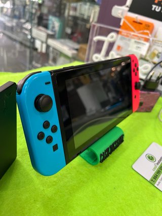 Nintendo Switch 2020 con funda Super Mario