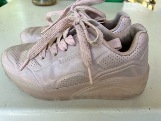 Zapatillas Skechers Niña Rosa Talla 30