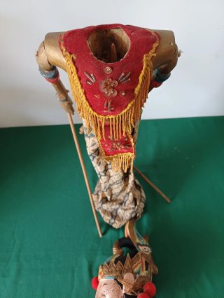 Antigua marioneta Wayang Kulit