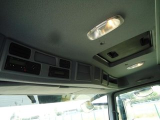 Mercedes ACTROS 27 41---CAMIONES CON GRUA