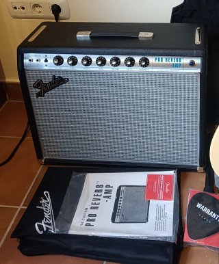 Fender Pro Reverb '68 Amplificador Guitarra