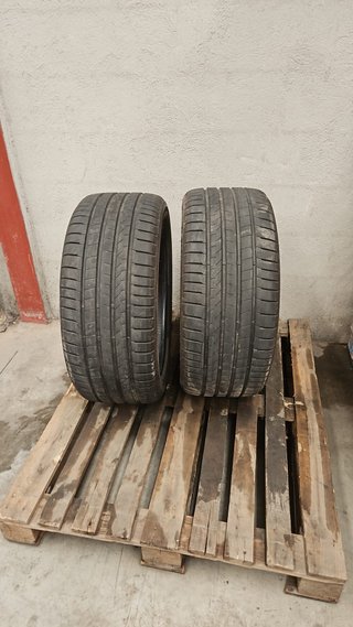 2 Neumáticos 285/40/R21