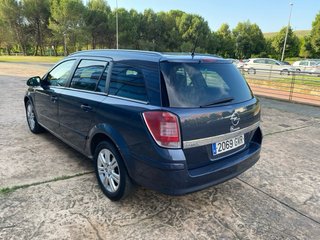 Opel Astra 2010