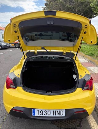 Opel Astra 2013