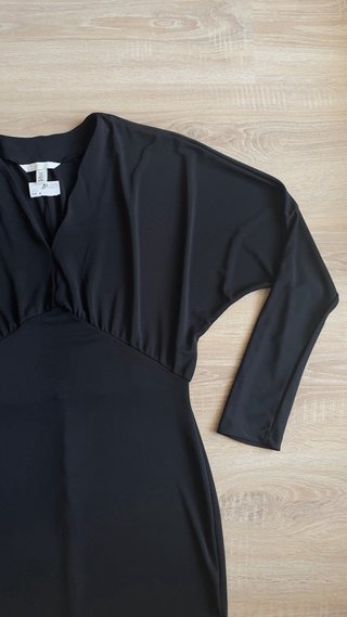 Vestido negro manga larga