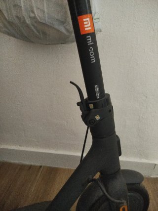 Dos patinetes Patinete Eléctrico Xiaomi